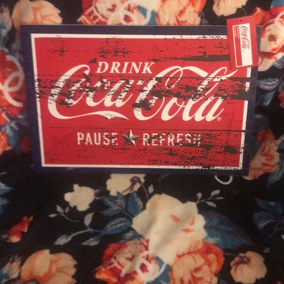 Coca Cola Memorabilia Wall Art set of 2 - Picture 4 of 6